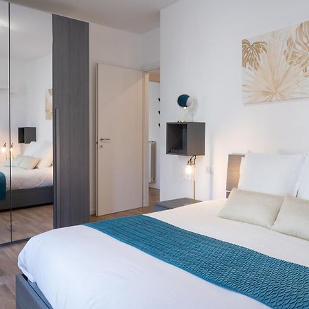 Lora Apartment,Free Private Parking, Self Check In,1 Como Luaran gambar