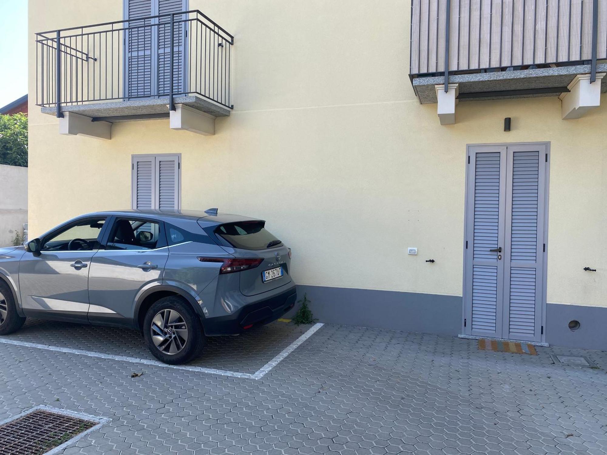 Lora Apartment,Free Private Parking, Self Check In,1 Como Luaran gambar